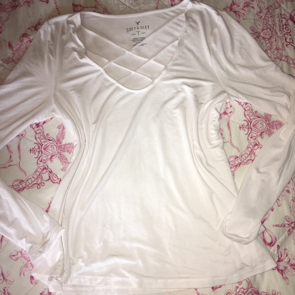 American Eagle Outfitters Tops - American eagle long sleeve